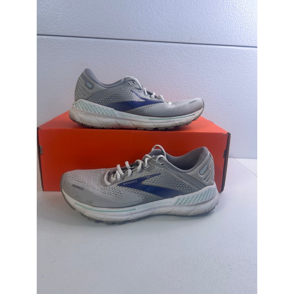 Brooks Adrenaline GTS 22 Gray Women Size 10 Wide #2846